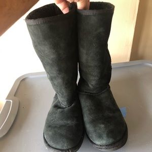 Uggs - size 6
